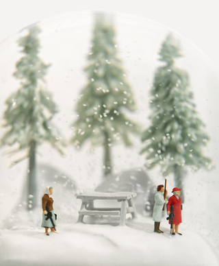 Illustration for article titled Super Creepy Snow Globes are Filled With Death, Not Cheer
